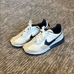 Nike Max Pre Day 
Size 9 
Originally bought on StockX